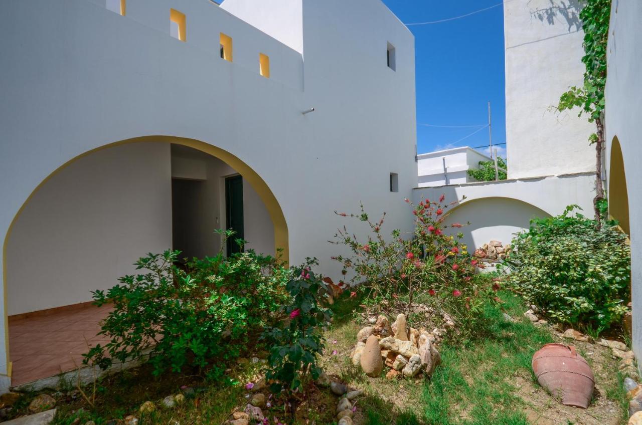 Hotel Fanis Agia Anna  Eksteriør billede
