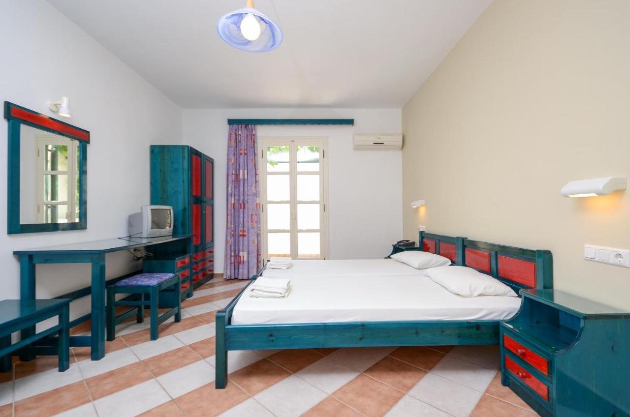Hotel Fanis Agia Anna  Eksteriør billede