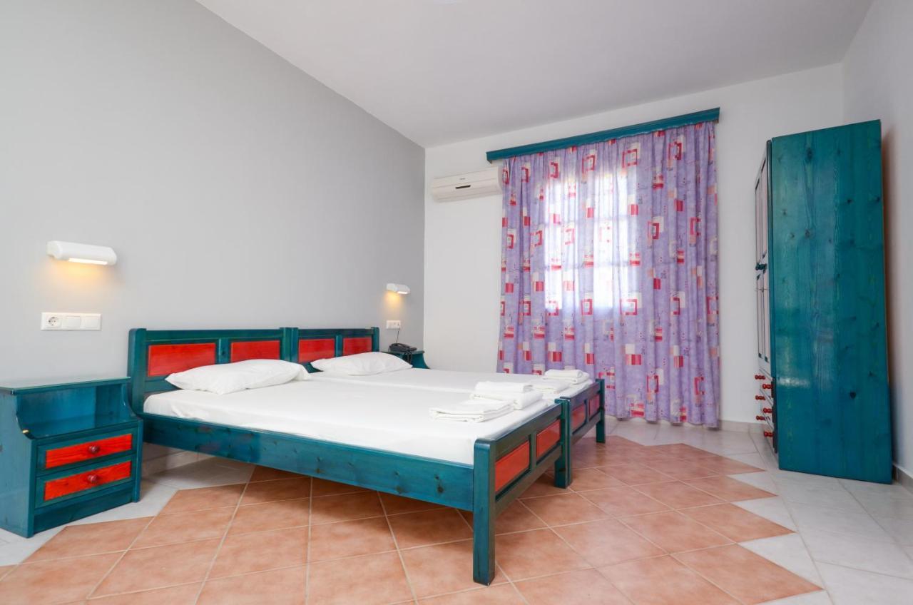 Hotel Fanis Agia Anna  Eksteriør billede